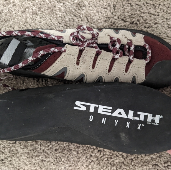 Climbing shoes - Picture 3 of 6